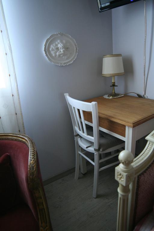 Chambre D'Hotes Du Domaine De La Haute Poignandiere Saint-Germain-de-la-Coudre Camera foto