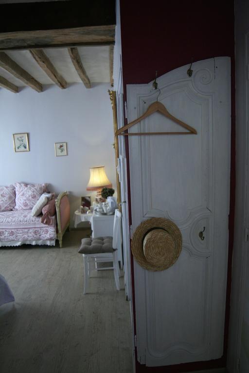Chambre D'Hotes Du Domaine De La Haute Poignandiere Saint-Germain-de-la-Coudre Camera foto